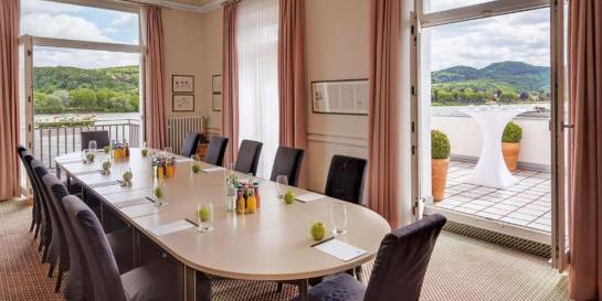 MEETINGS & CELEBRATIONS